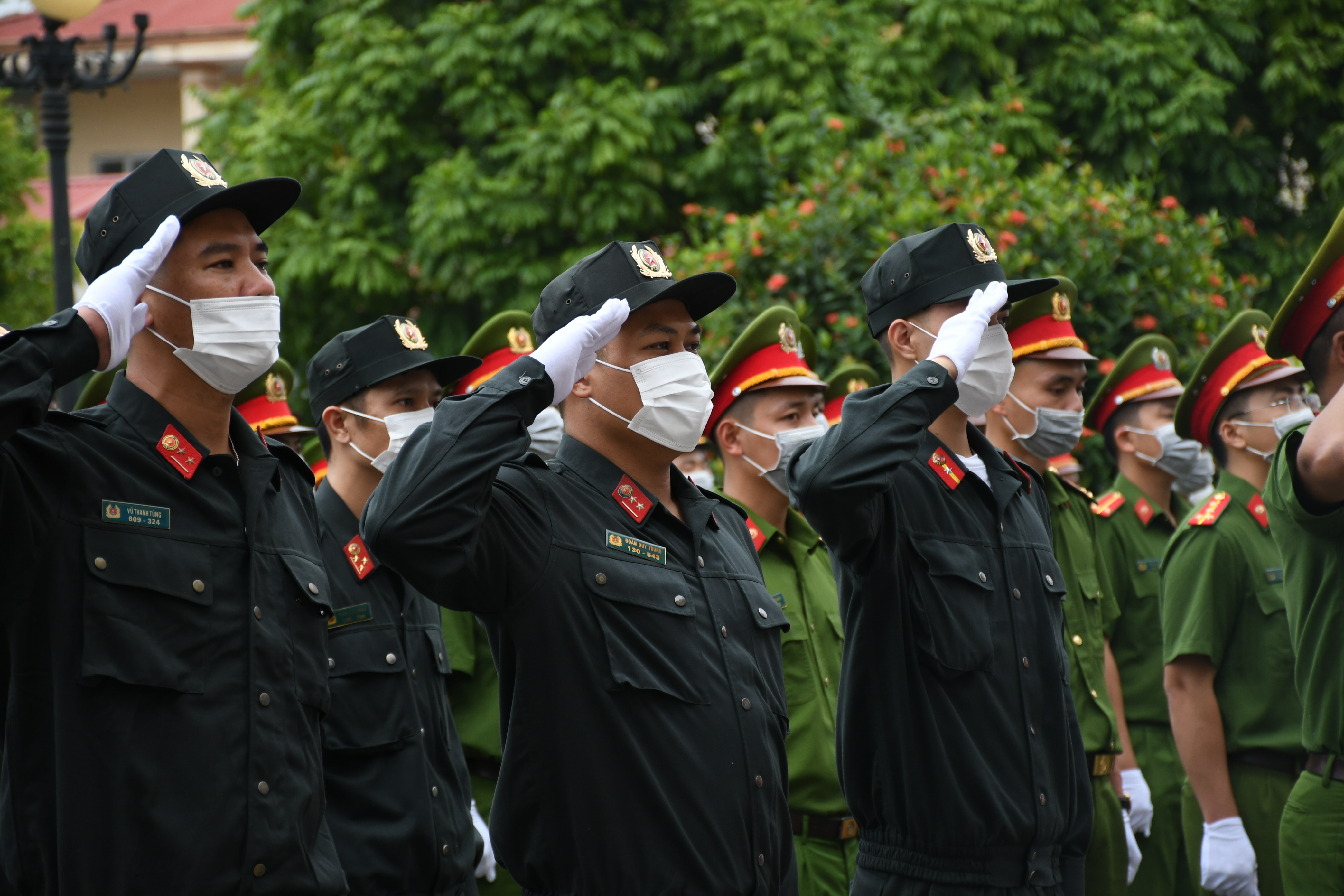 Phòng Cảnh sát cơ động:  Tổ chức 81 ca. 243 tổ tuần tra chốt điểm bảo vệ an ninh trật tự
